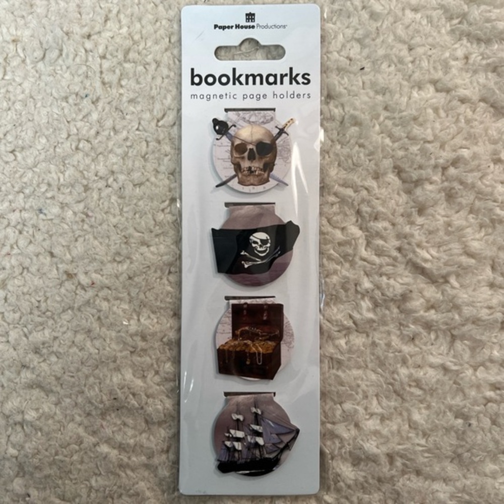 ☀️2/$8☀️Paper House "Pirates" Magnetic Bookmark or Paperclips Set of 4